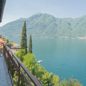 Lavarell House - Best Lake View Apartment